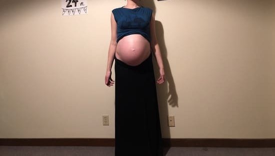 ヶ月 妊娠 膨らみ の 四 お腹